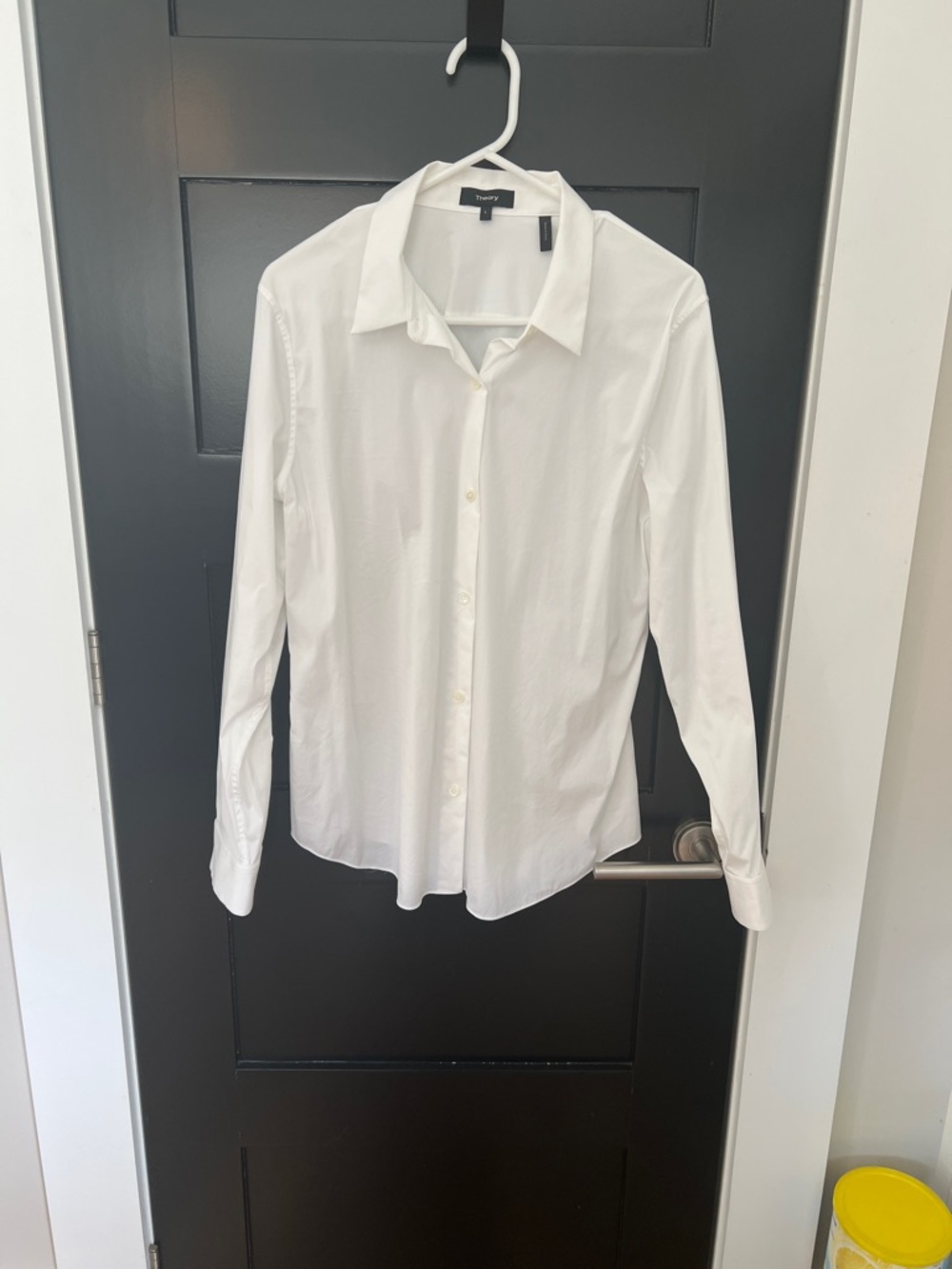 Theory Slim White Long-Sleeve Blouse